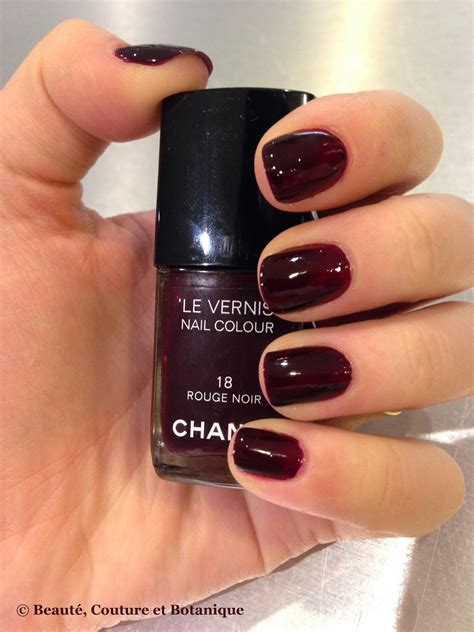 vernis rouge noir chanel nocibe|Chanel Le Vernis in Rouge Noir Review .